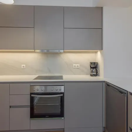 Studio In Heart Of Apartment